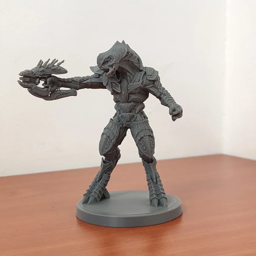 Halo Orbiter - 10 cm