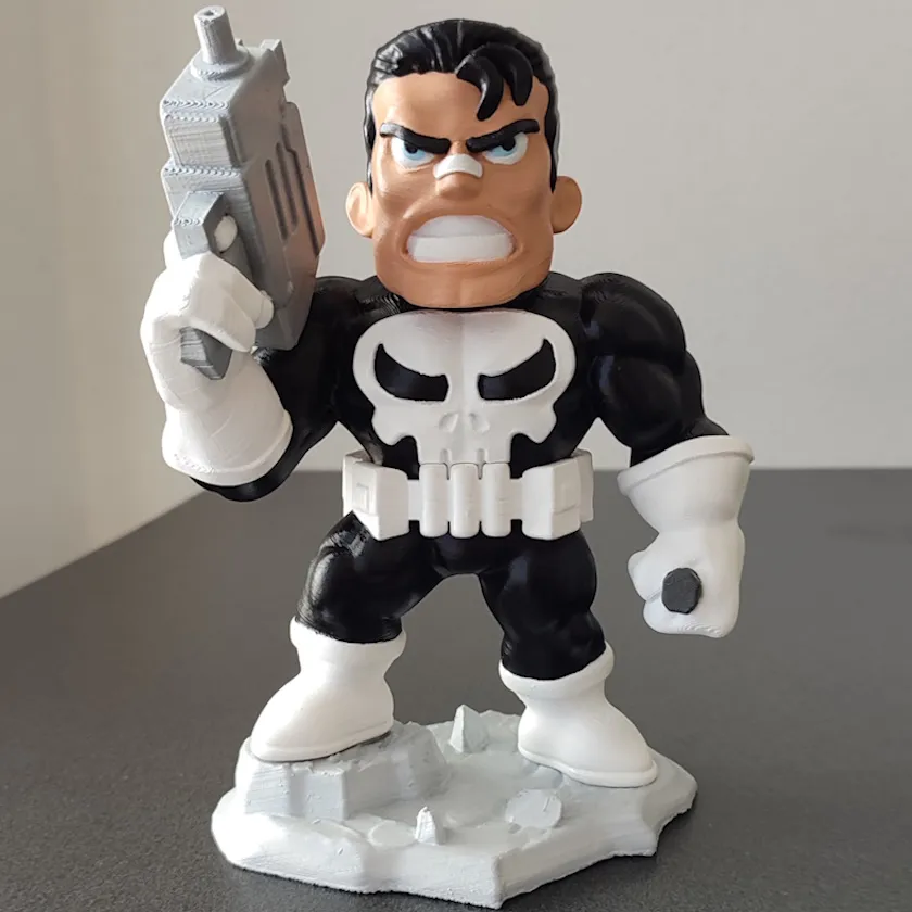 Punisher Chibi 80% - 18 cm