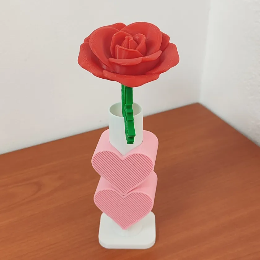 Florero con Corazones - 12 cm